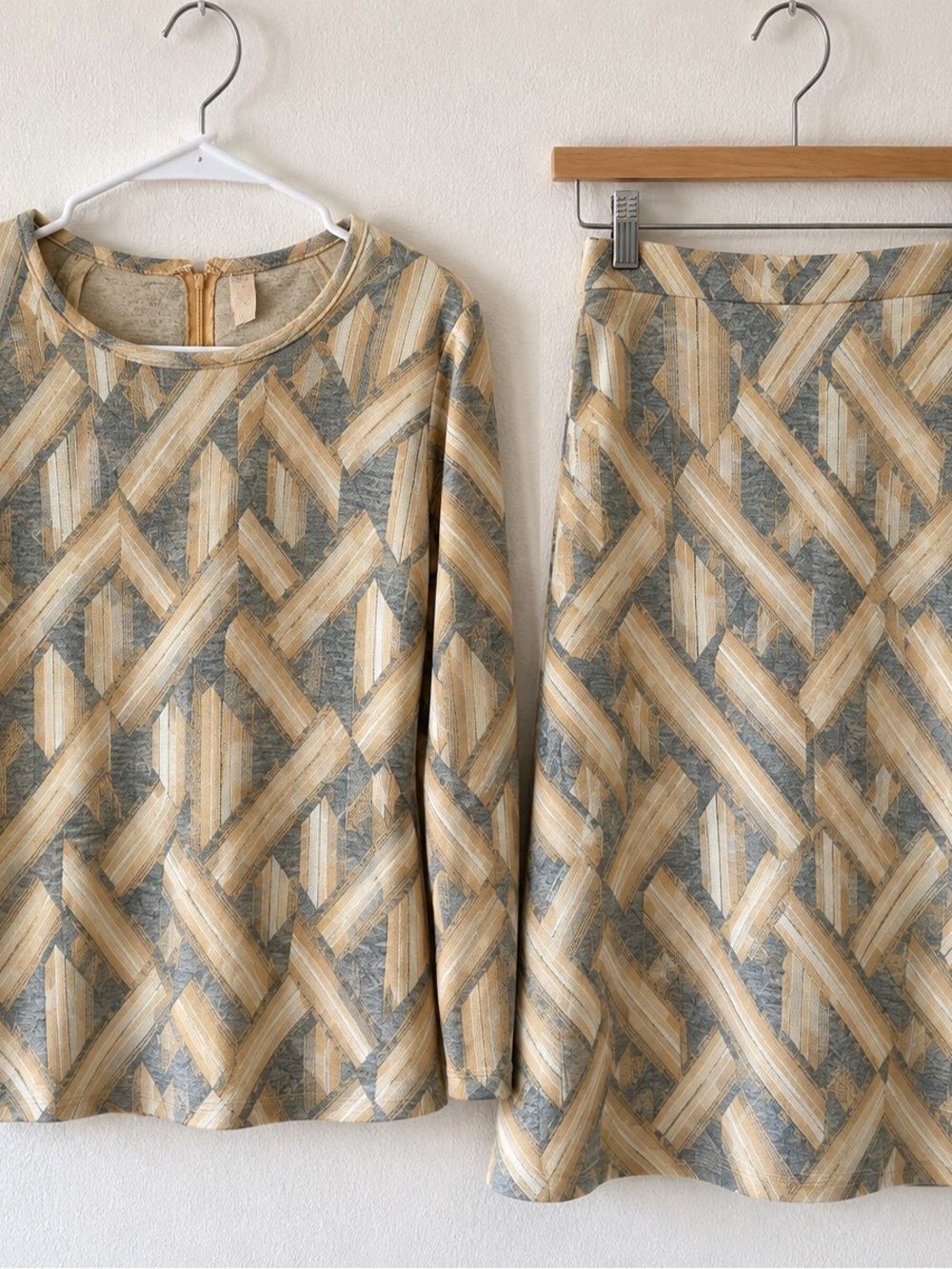 Vintage 70s Geometric Knit Top & Skirt Set Butter Yellow Gray Size 14